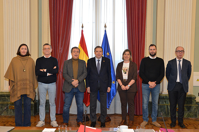 El Ministro de Agricultura ratifica a UGT FICA su compromiso de crear el Observatorio del Sector Agroalimentario